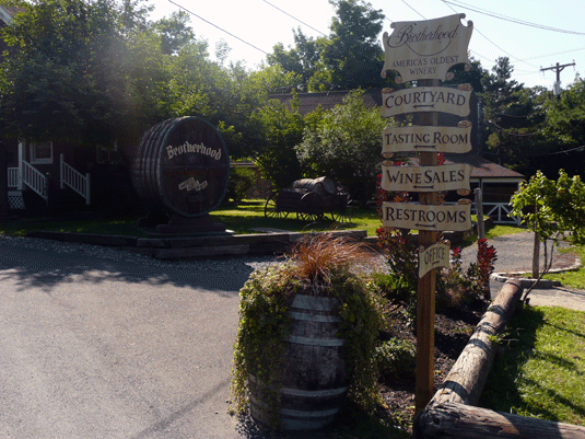 husdon valley wine tours - brotherhood winery